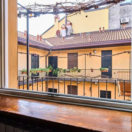 Splendido Monolocale Sui Navigli - Daniele Milan