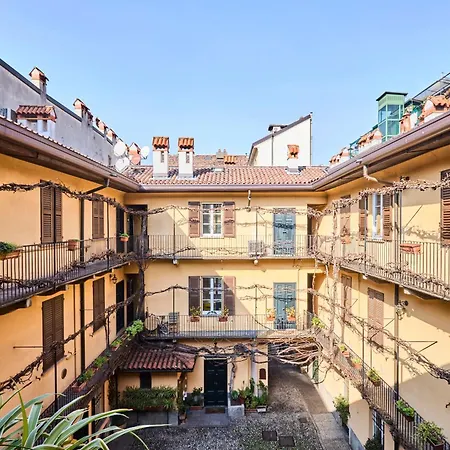 Splendido Monolocale Sui Navigli - Daniele Milano